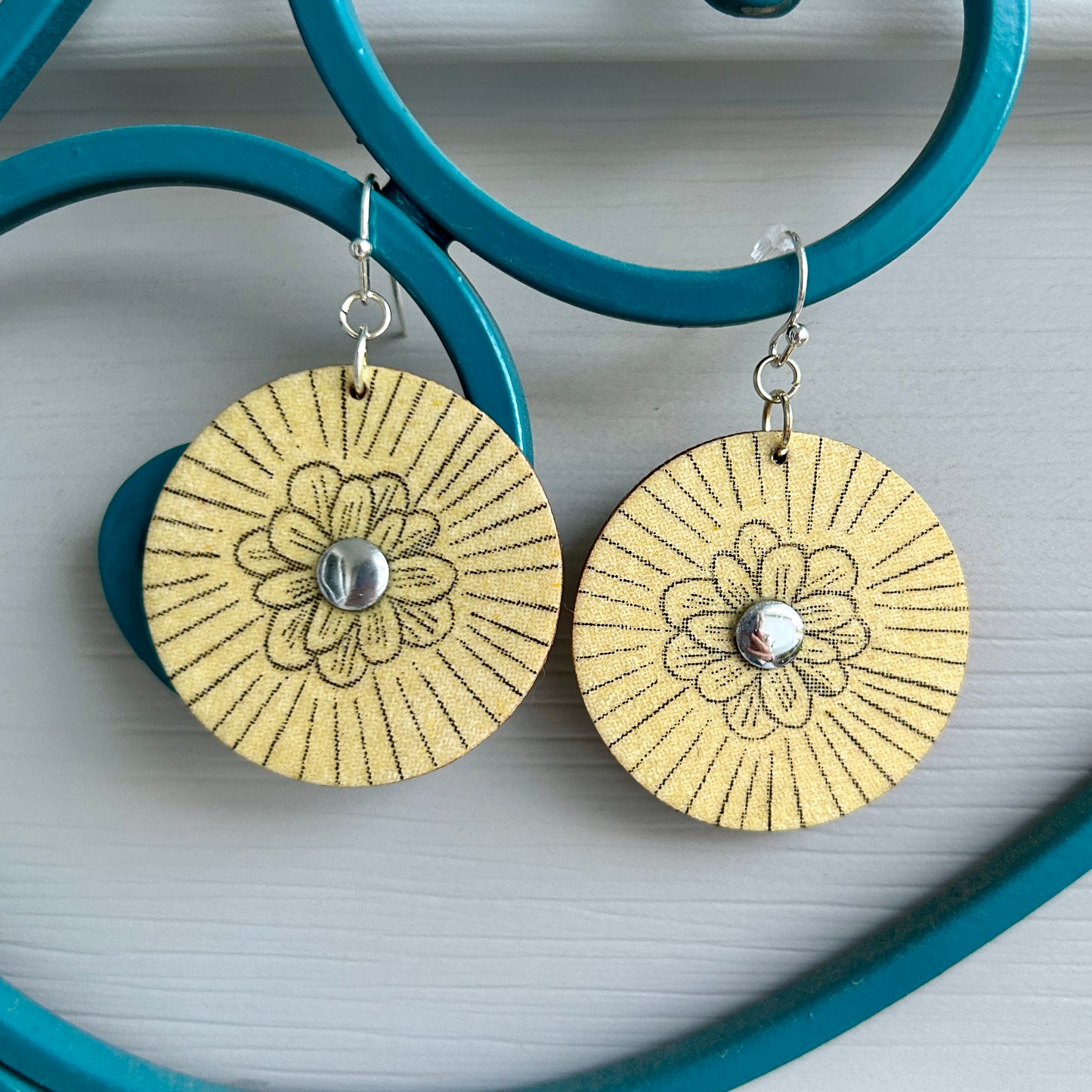 Floral Rays Earrings