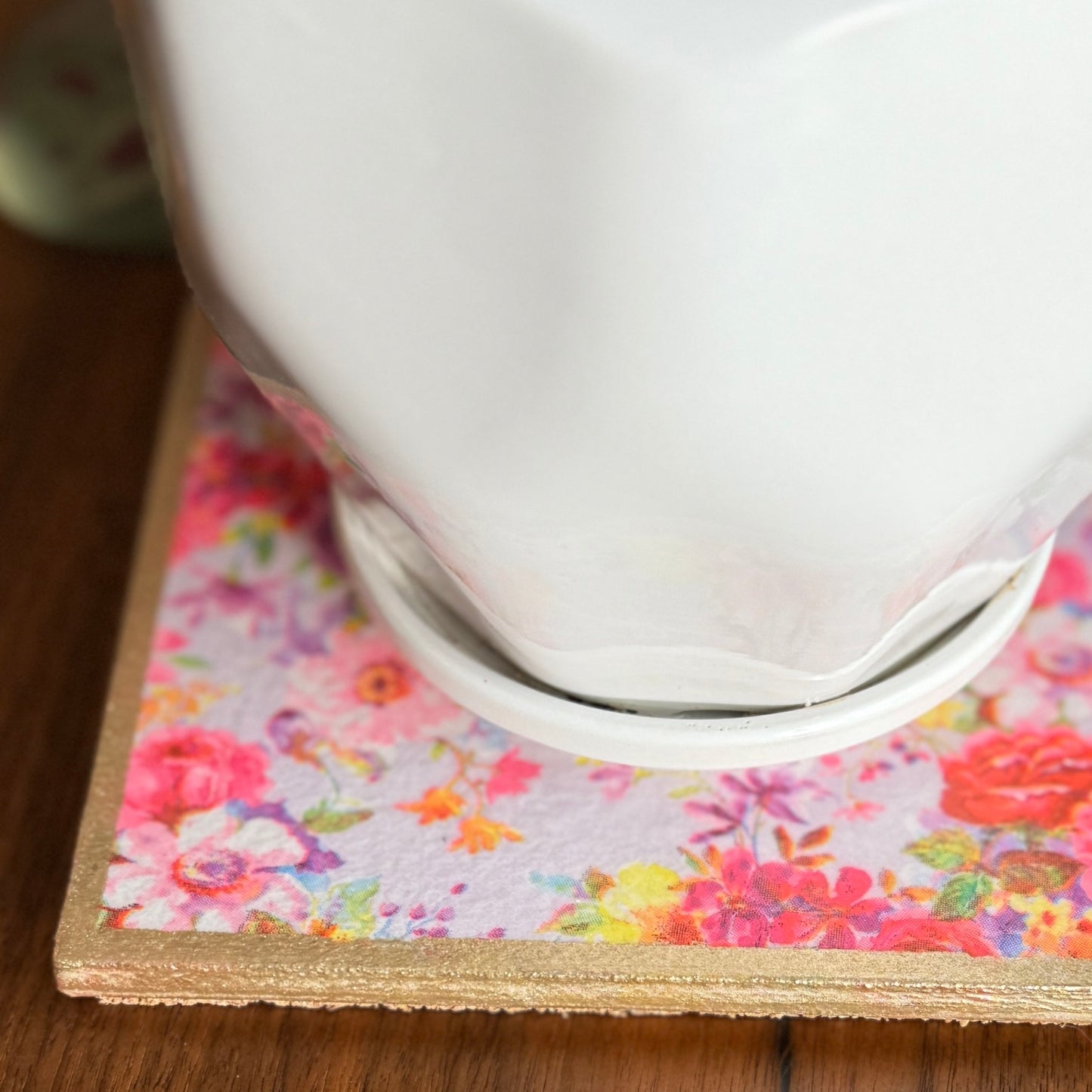 Timeless Charm Floral Ceramic Trivet