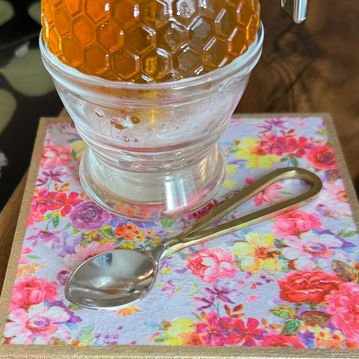 Timeless Charm Floral Ceramic Trivet